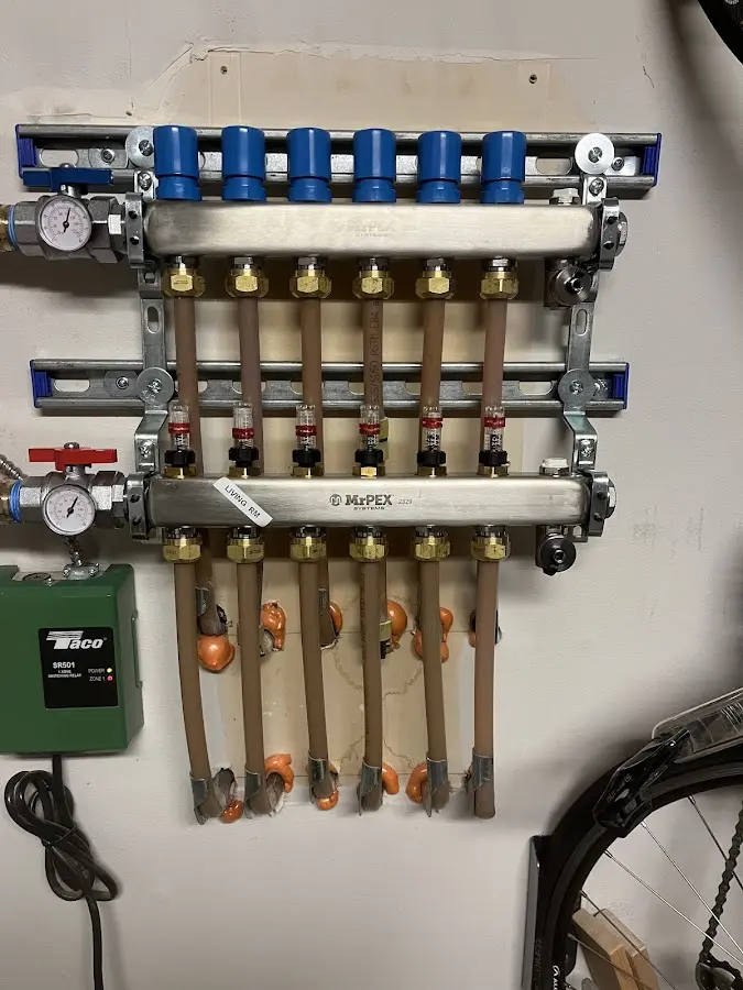 Plumber performing Leak Detection at a residential property in Roselle